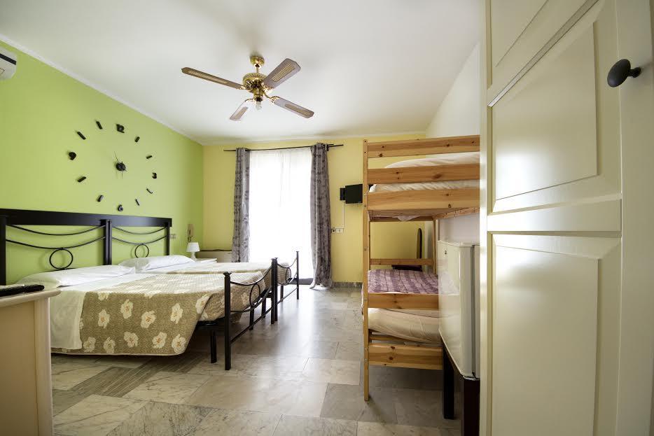 Olympic Kosher Holidays Hotel Sirmione Exterior foto