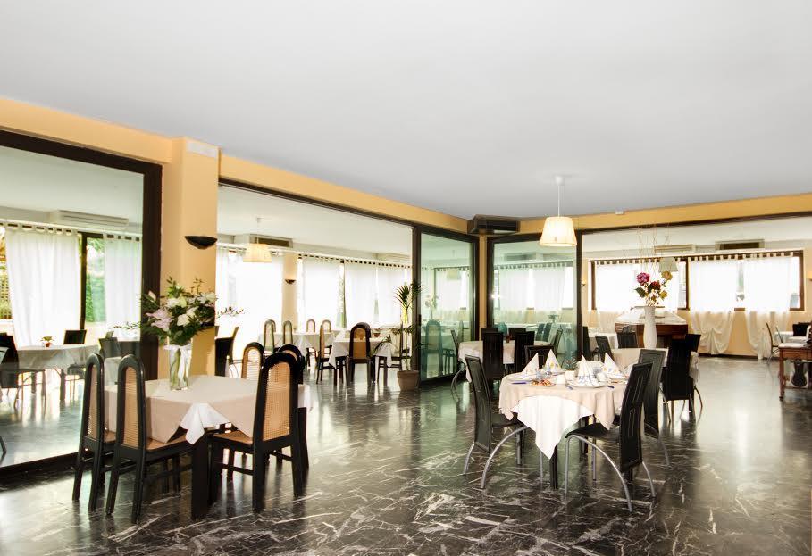 Olympic Kosher Holidays Hotel Sirmione Exterior foto